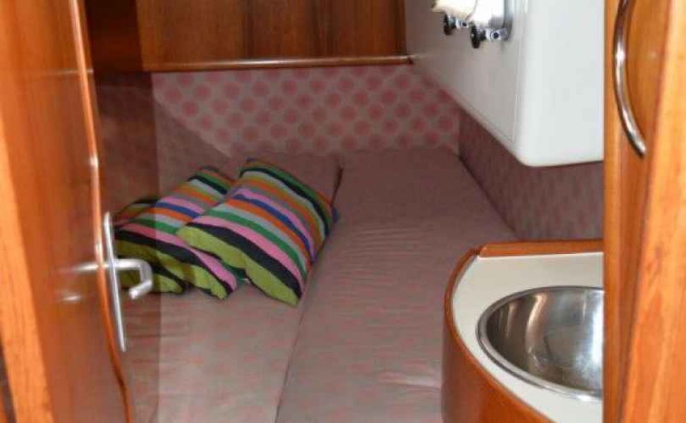 Sun Odyssey 42
