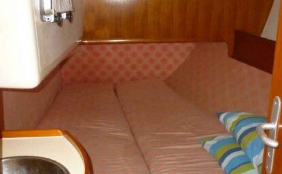 Sun Odyssey 42