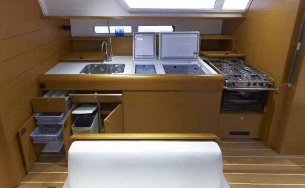 Sun Odyssey 479