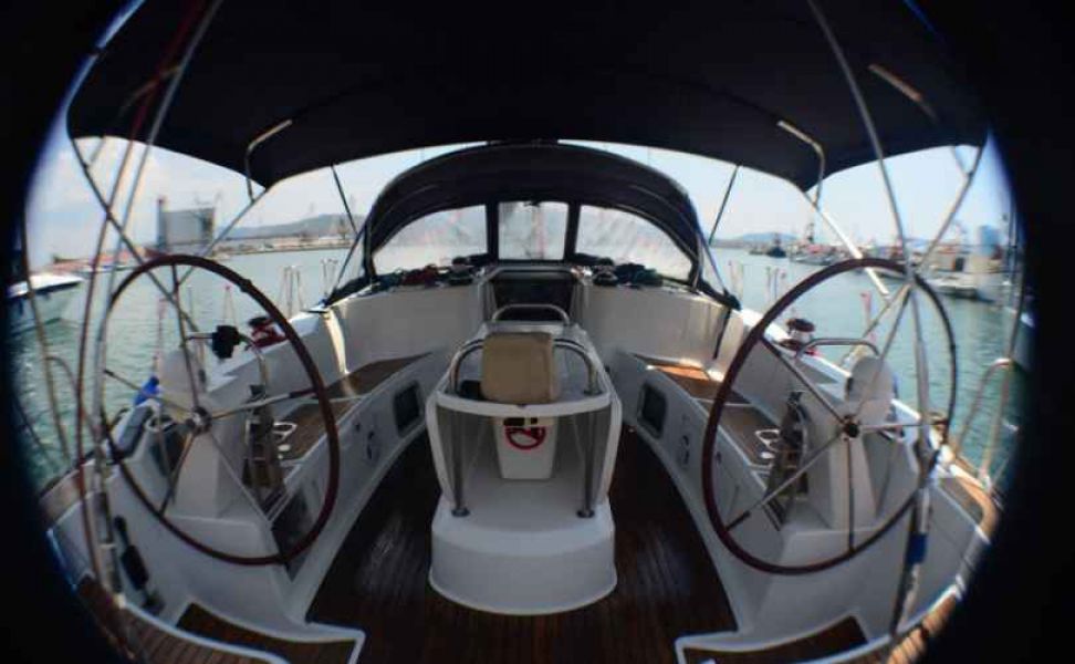 Sun Odyssey 49i