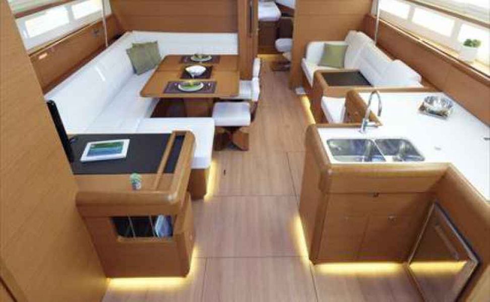 Sun Odyssey 519