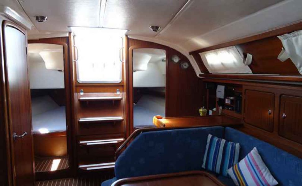 Bavaria 37  Cruiser