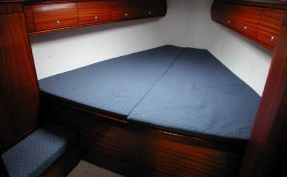 Bavaria 38 cruiser