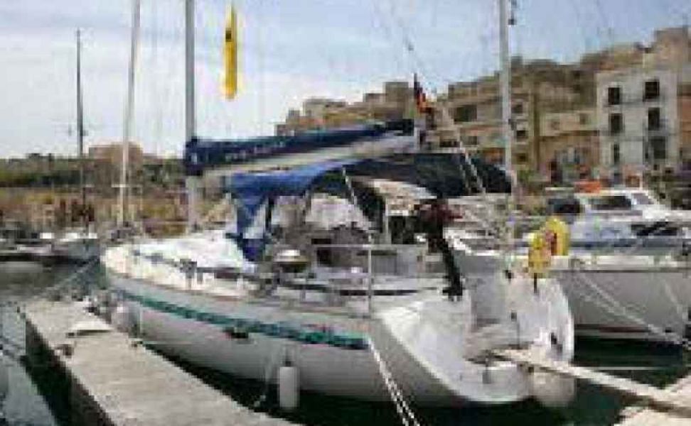 Bavaria 39