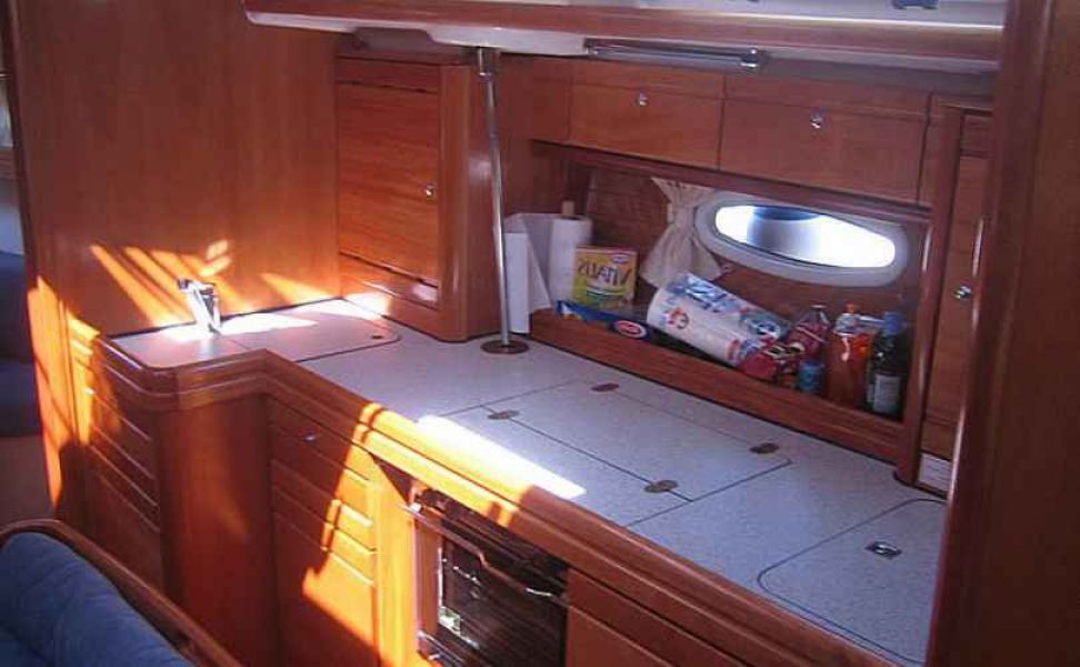 Bavaria 39