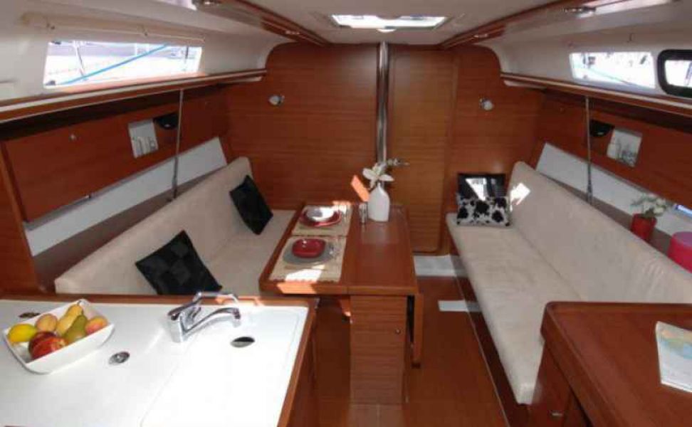 Dufour 335 Grand Large