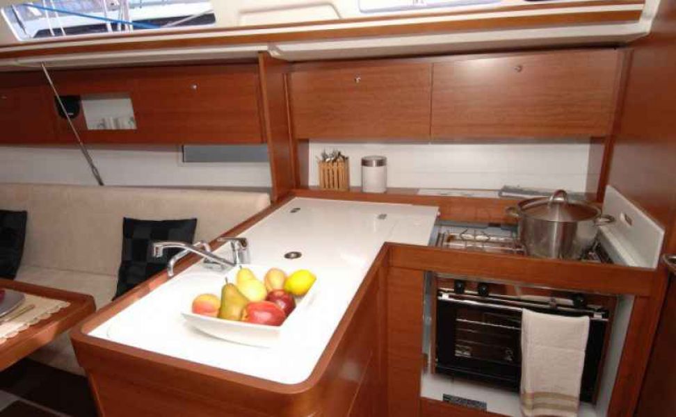 Dufour 335 Grand Large