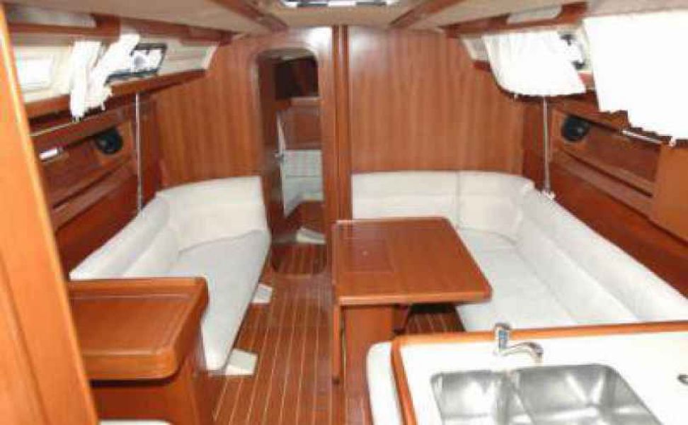 Dufour 40E
