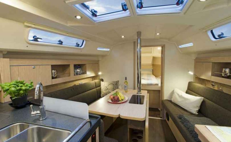 Hanse 345