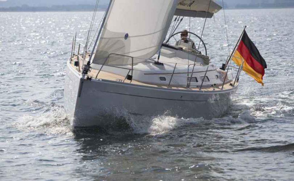 Hanse 371