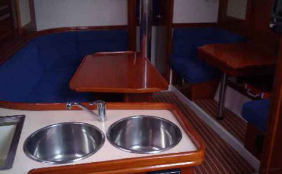 Hanse 371