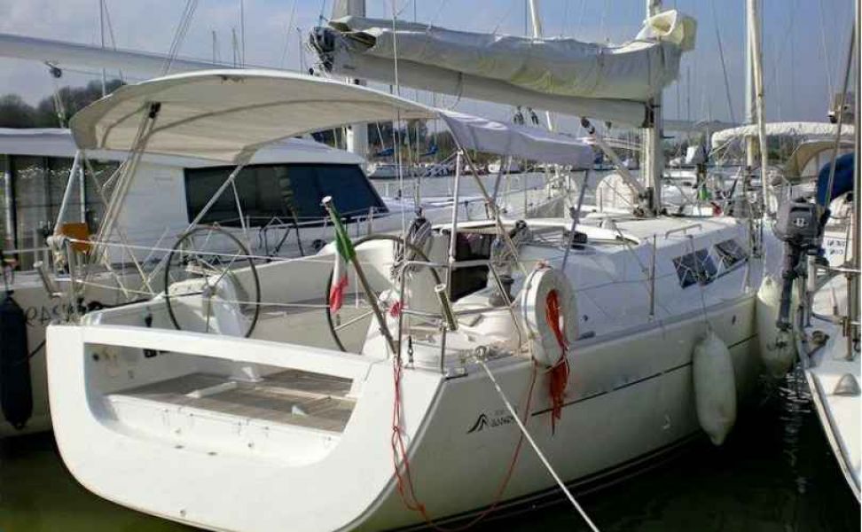 Hanse 400