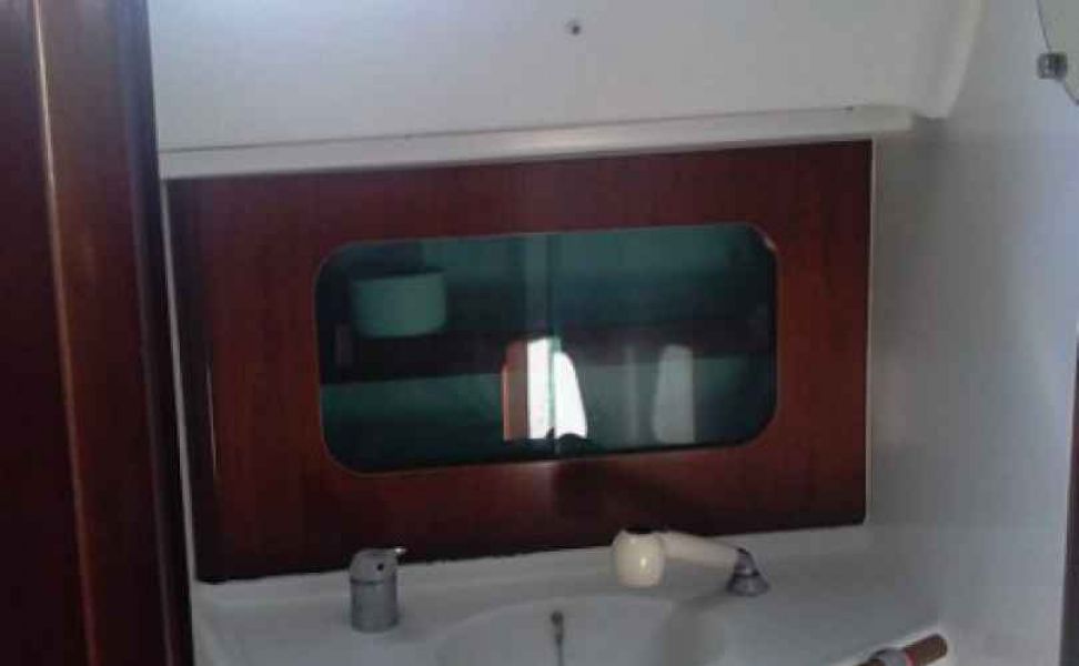 Oceanis 331