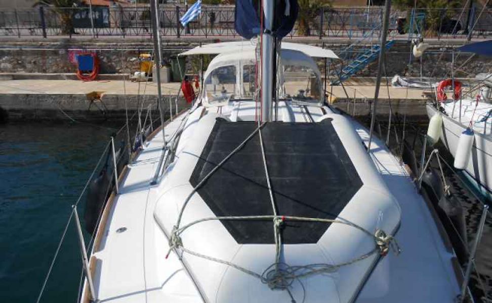 Oceanis 37
