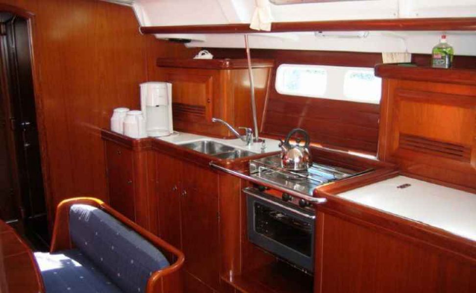 Oceanis 423