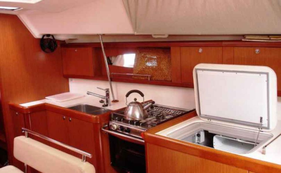 Oceanis 46