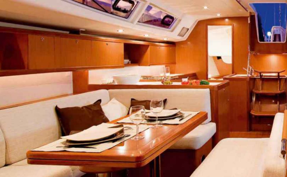 Oceanis 54