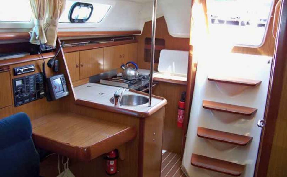 Sun Odyssey 32i
