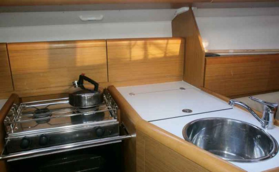 Sun Odyssey 33i