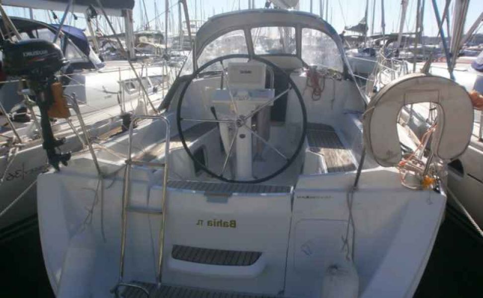 Sun Odyssey 33i
