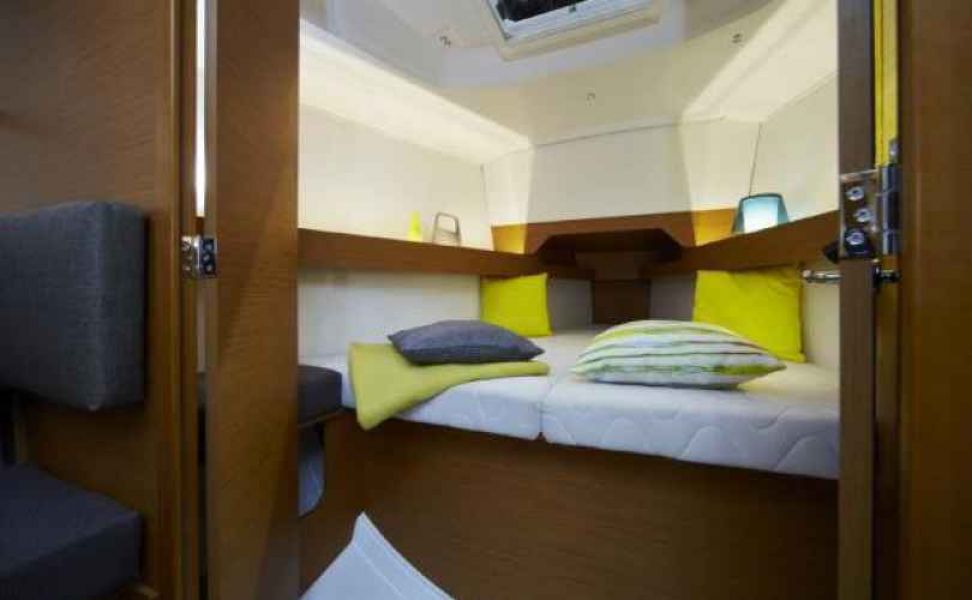 Sun Odyssey 349