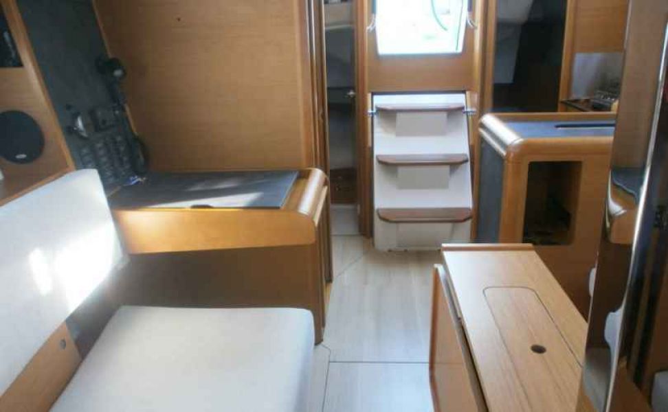 Sun Odyssey 349