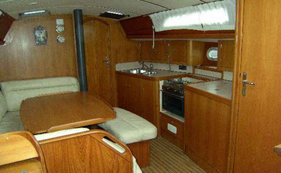 Sun Odyssey 37.1