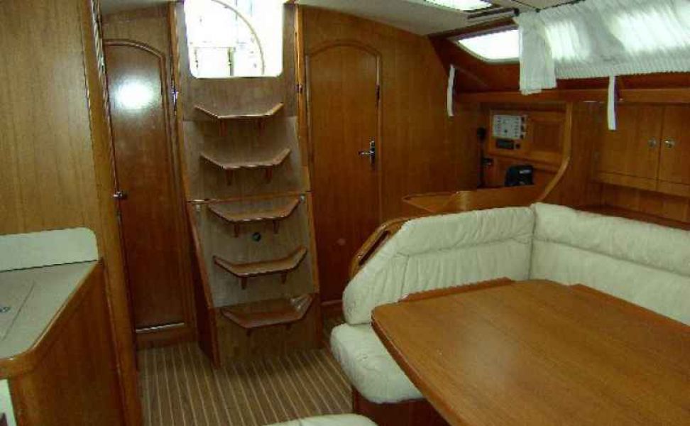 Sun Odyssey 37.1