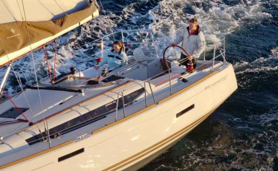Sun Odyssey 379