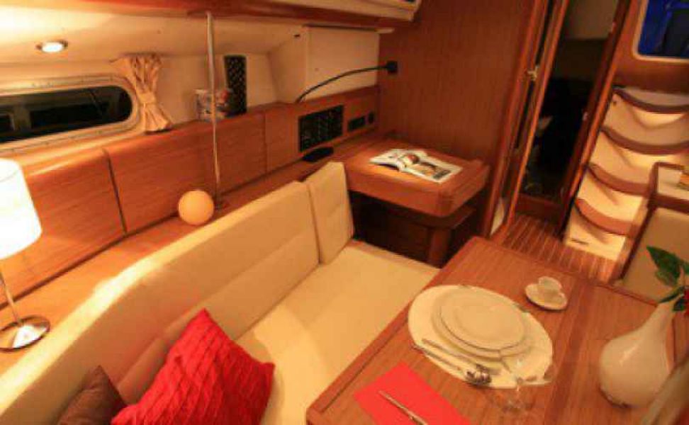 Sun Odyssey 39i