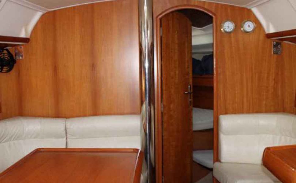 Sun Odyssey 403