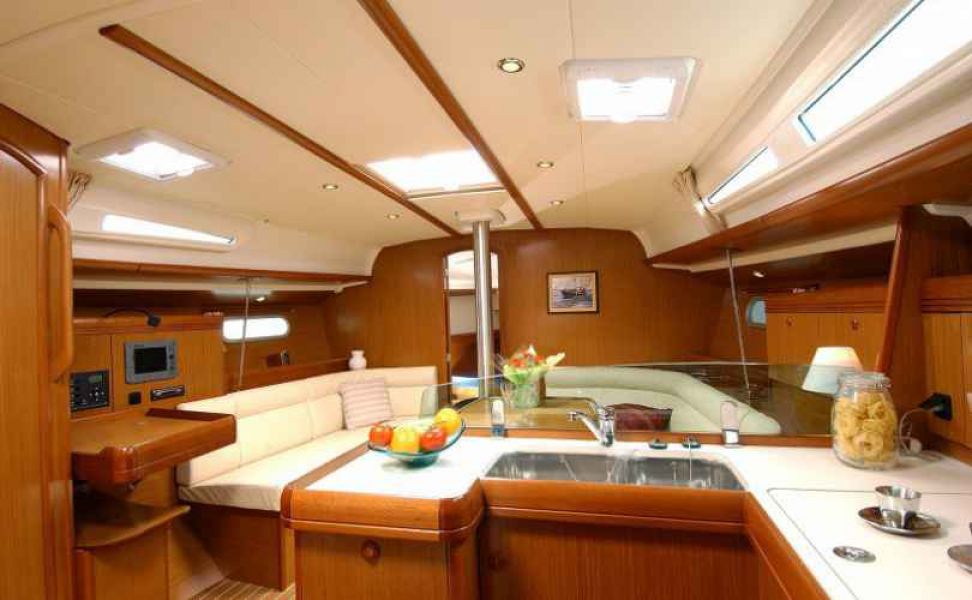 Sun Odyssey 42i