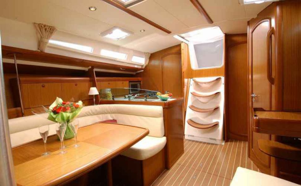 Sun Odyssey 42i