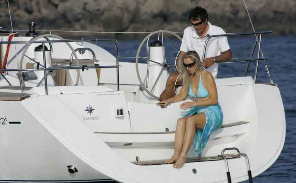 Sun Odyssey 42i
