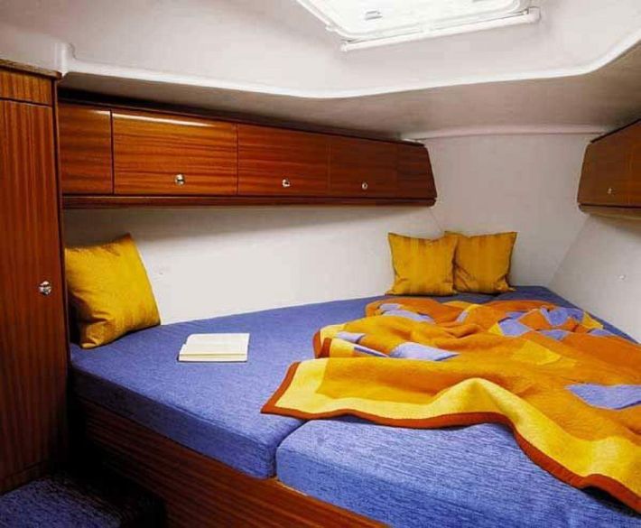 Bavaria Cruiser 32