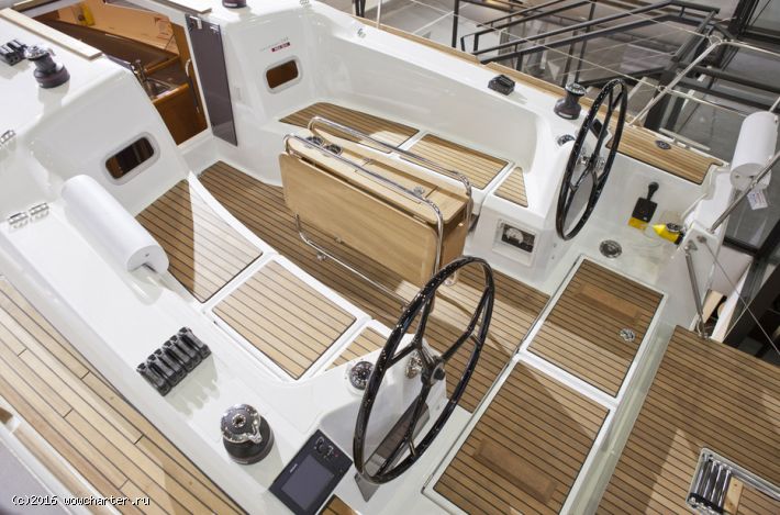 Sun Odyssey 349