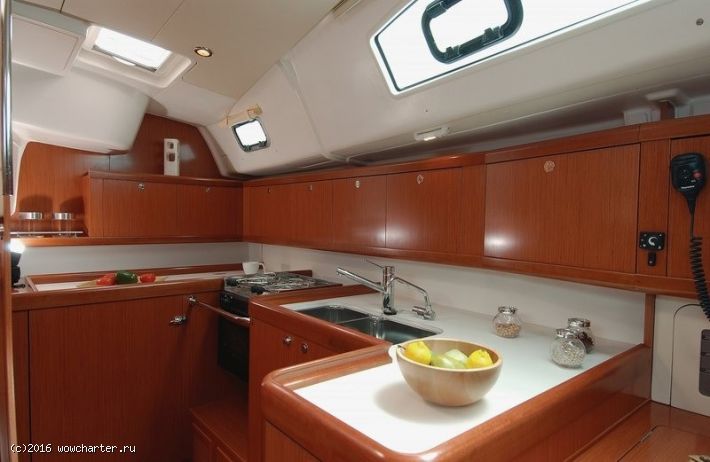 Oceanis 43