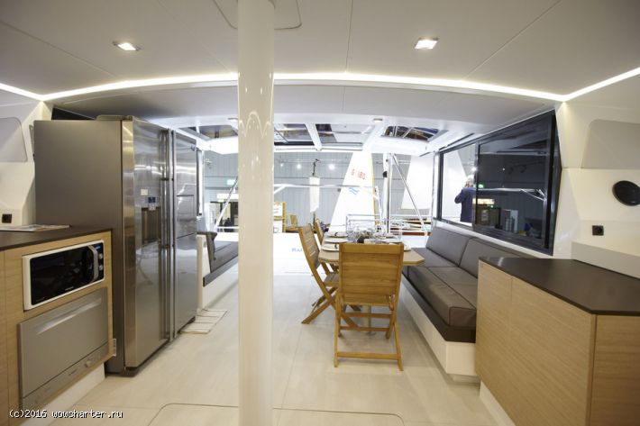 Bali 43 Flybridge