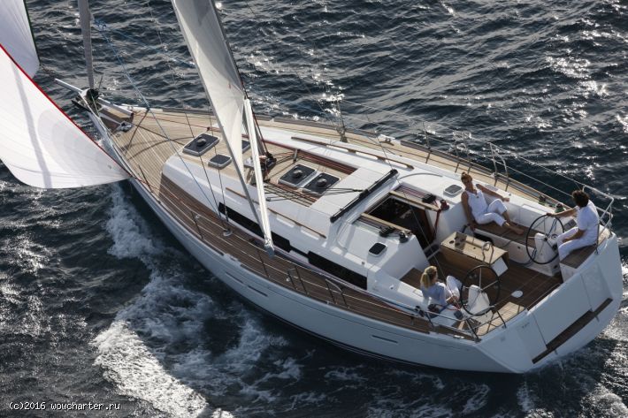 Dufour 405  Bow thruster
