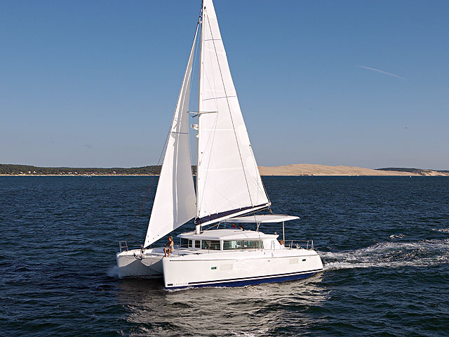 Lagoon 420