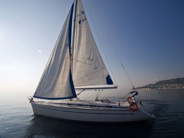 Bavaria 44