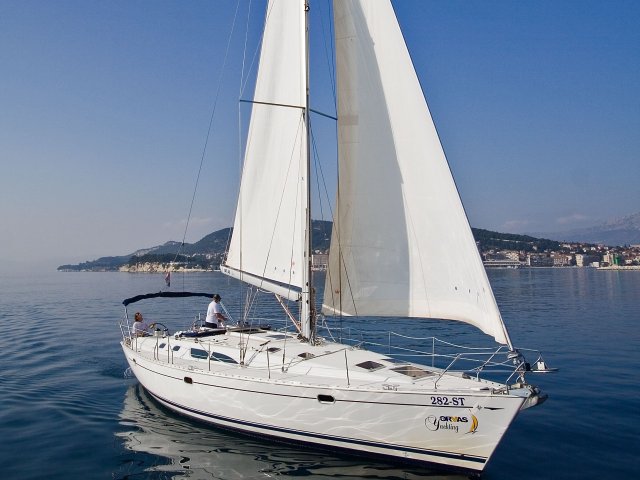 Sun Odyssey 45.2