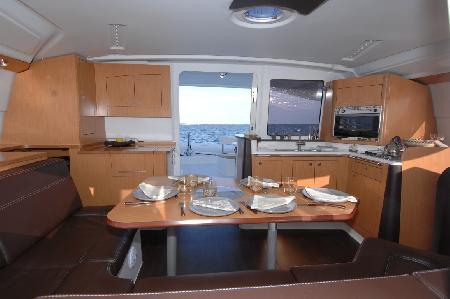 Catamaran Lipari 41