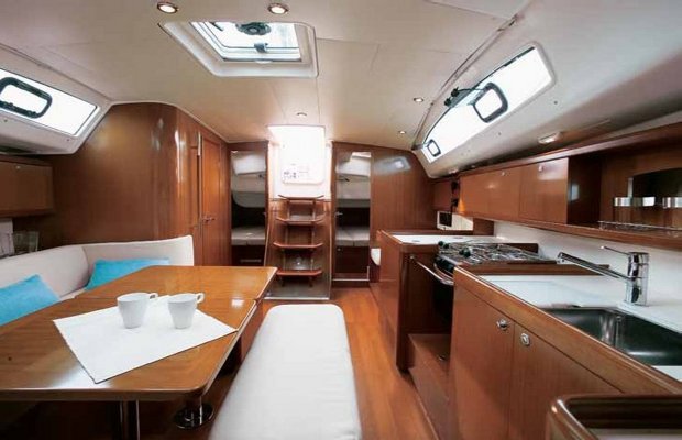 Oceanis 40