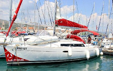 Oceanis 31