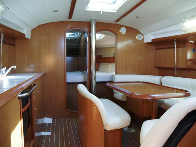Sun Odyssey 45
