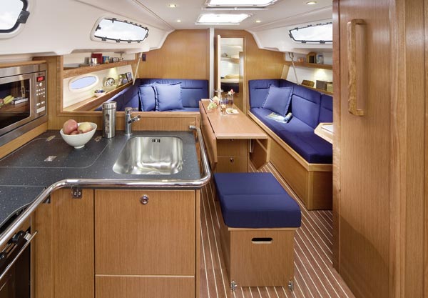 BAVARIA 35 Cruiser