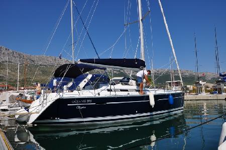 Oceanis 393