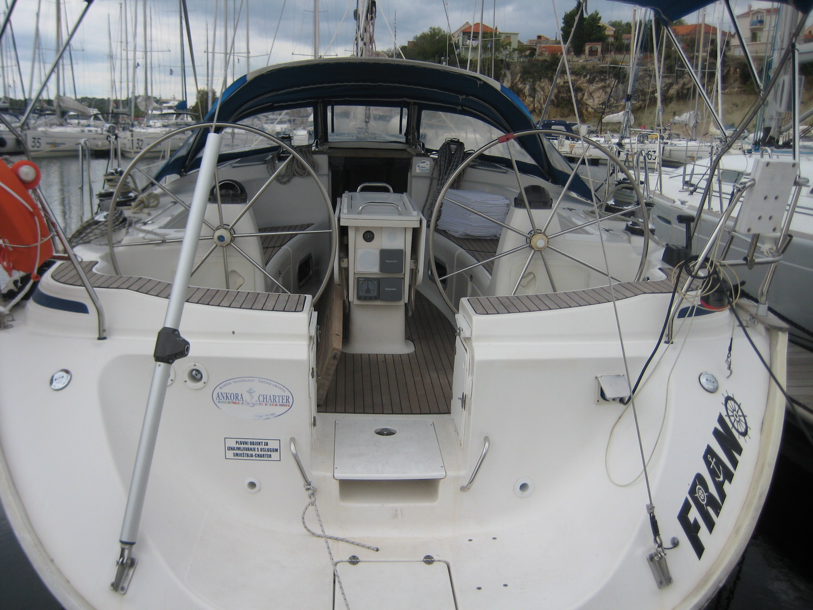 Bavaria 44