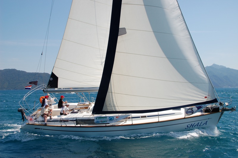 Bavaria 44